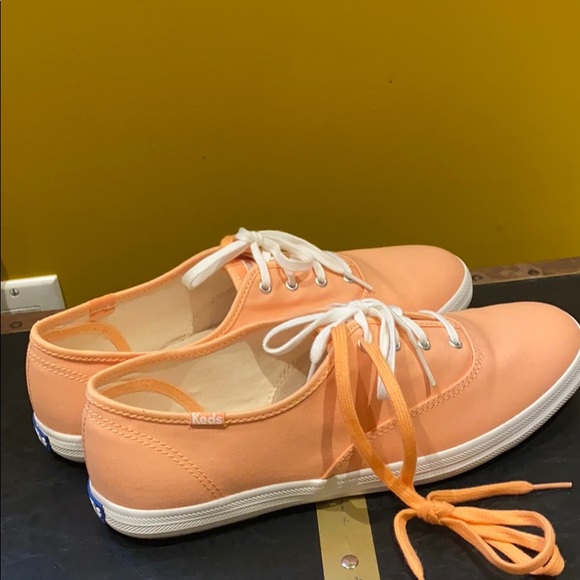 Pink Keds - Picture 6 of 8